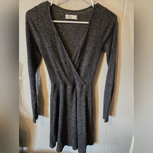 Hollister Long Sleeve Vneck Knit Dress Gray Size Small